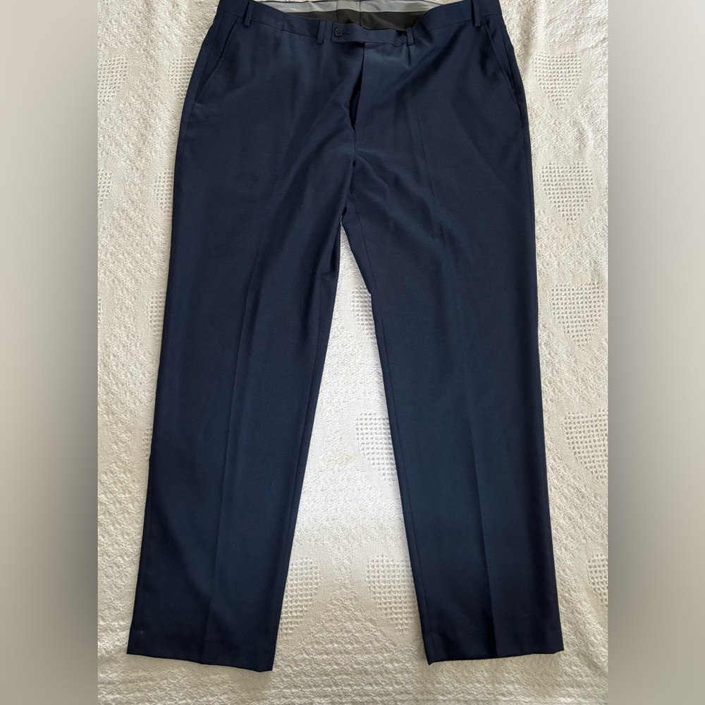 Van Heusen Men’s Navy Blue Dress Pants 42x32 Preowned